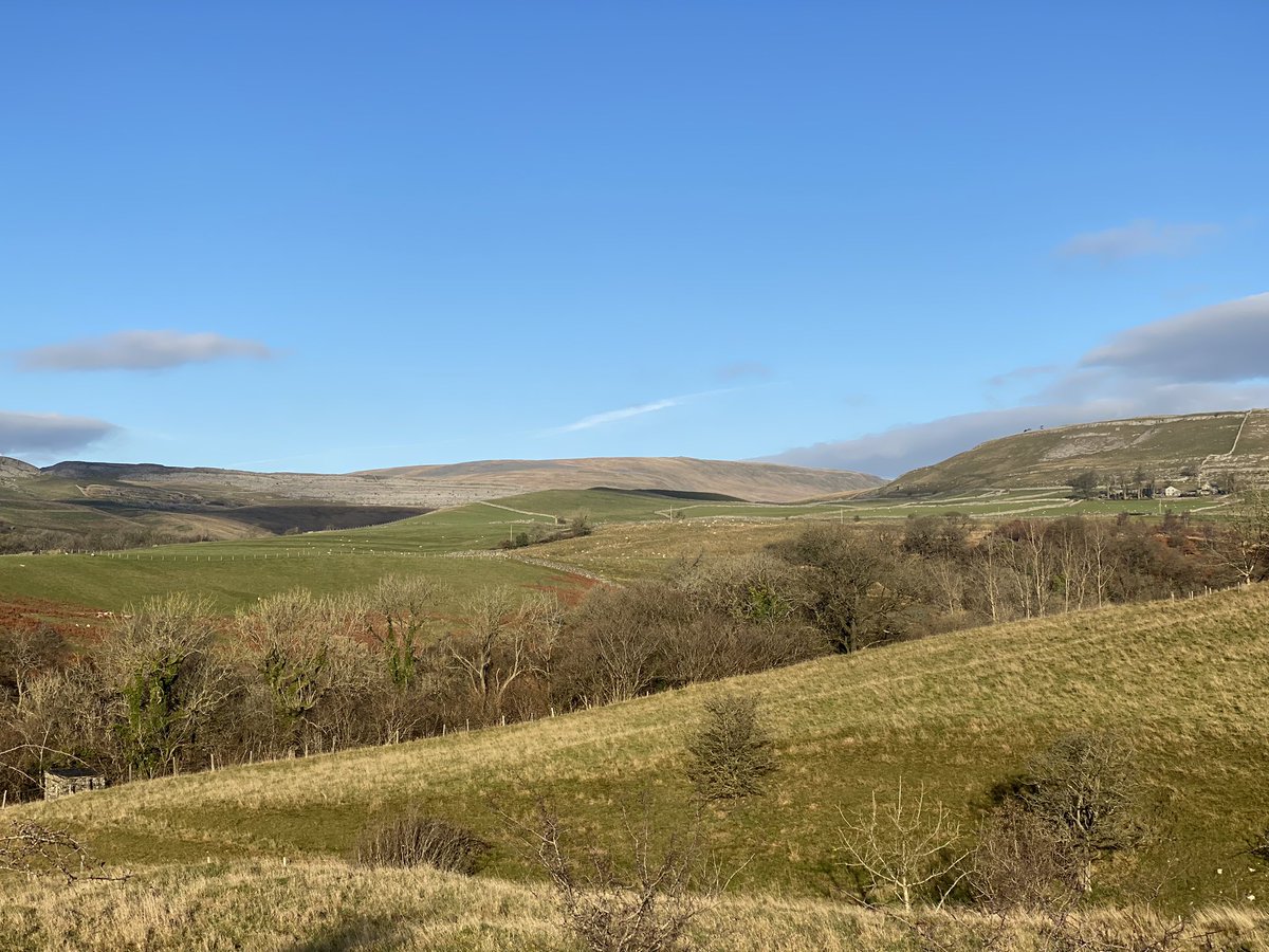 tryst_cottage's tweet photo. Weather forecast for next weekend looking good! Why not grab a weekend escape and get some fresh air in beautiful Ingleton? 3 night min stay. #ingleton #thisisingleton #romantic #yorkshire #dogfriendly #walking #pubcloseby # dales https://t.co/h9uJqr8Qwh