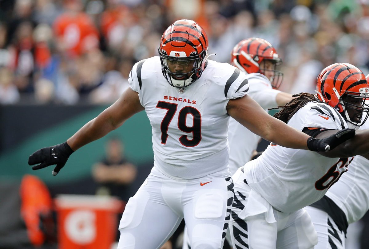 burrow_time's tweet image. We might need to have a Jackson Carmen conversation. He’s making block after block out there. #RuleTheJungle #RuleThePlayoffs