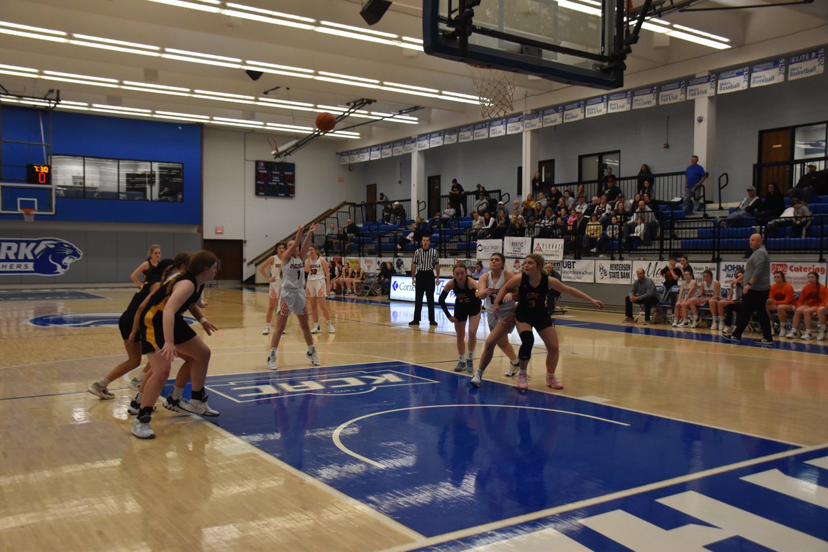 SparrowBeth73's tweet photo. Freshman Emersyn of @GirlsOsceola had a great game last night. https://t.co/BUWzSknI7f
