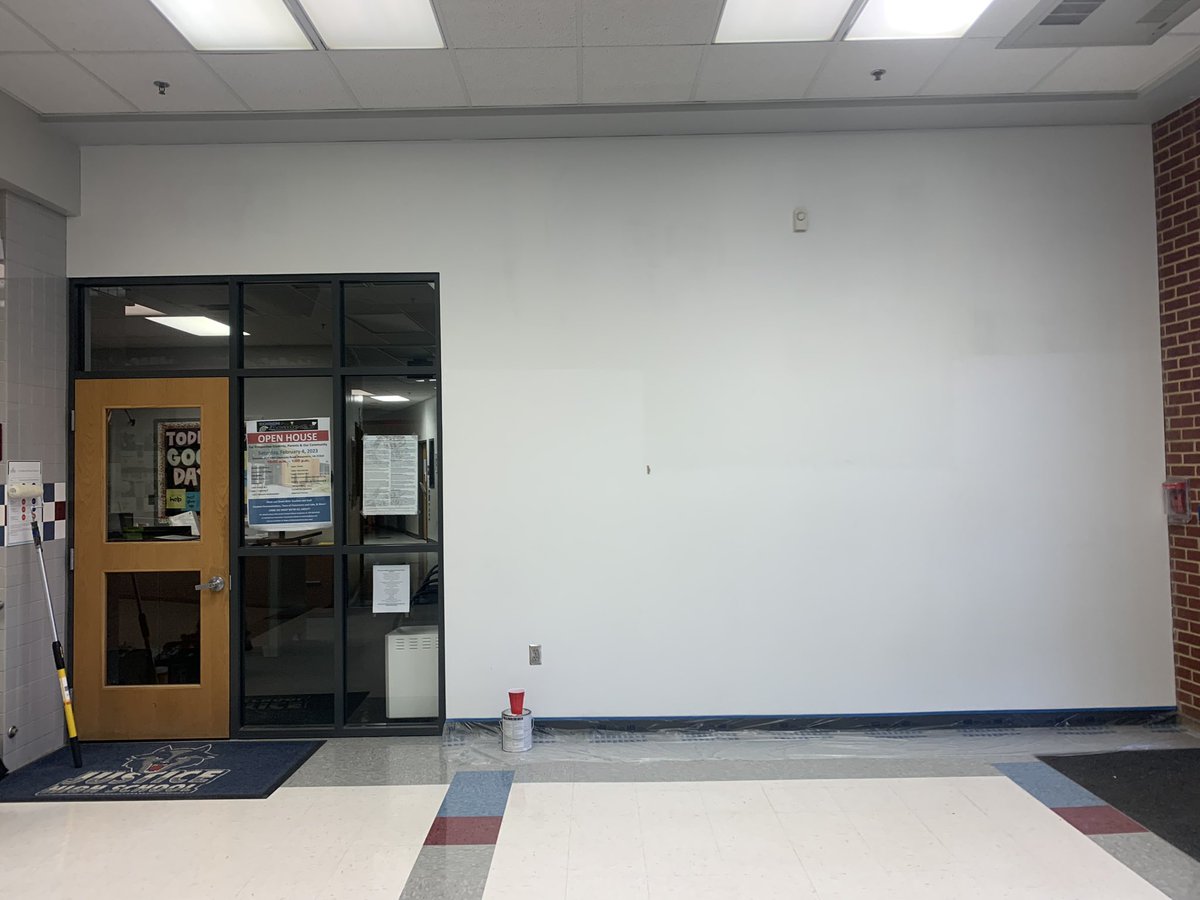 T Bradley Murals tweet media