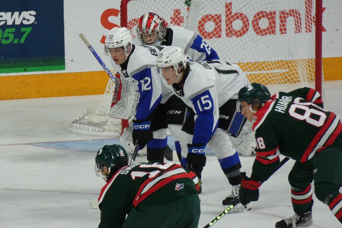 AMHPhotos2018's tweet photo. Just a few of the photos I took in the first half of the season 📸🏒 

You can see the full album (2022-23 Halifax Mooseheads) on my Facebook page #halifaxmooseheads #gomoosego #qmjhl #chl #scotiabankcentre #halifaxphotographer #sportsphotography #discoverhalifax #amhphotos https://t.co/uloIgPEFY3