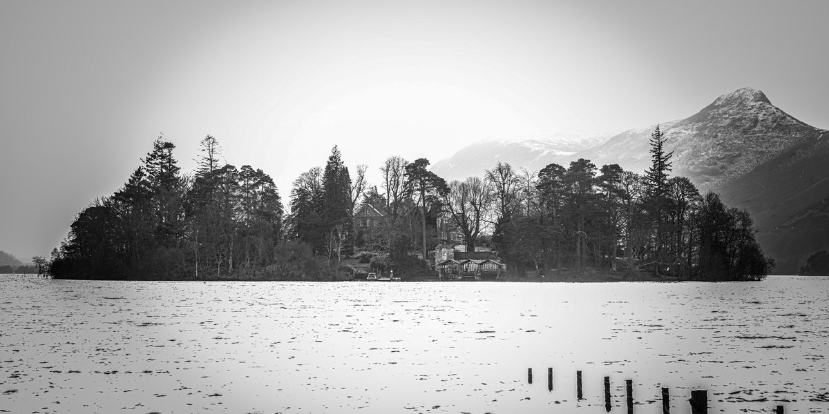 gee369's tweet photo. Weekends in the lakes, just the best playground there is to spend your days playing with the new Sony FE 70-200 GM OS II.. #LakeDistrict #igerscumbria #thelakelanders #SonyAlpha #lakedistrictphotography #keswick https://t.co/C2MIOsbvAs