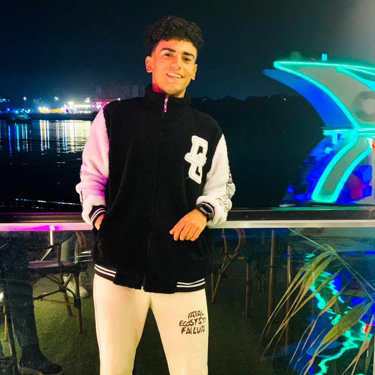 baskotam2020's tweet photo. #NewProfilePic https://t.co/WHEXOl2Zb6
