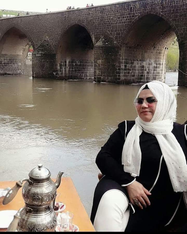 tubanergiz5's tweet photo. ON GÖZLÜ KÖPRÜ
Köprü üzerinde ki kitabeye göre #Mervaniler döneminde 1065 yıl önce yapılan ,Dicle nehri üzerinde ,merkeze 3 km uzaklkta bulunan Köprü
Diyarbekirr de bulunmaktadır
#OngözlüKöprüden minik bir hatıra
#DiyarbekirMalamin
@diyarbakirbld @AkTanitim_Medya @aliihsansu_ https://t.co/0dGOLl5Kjw