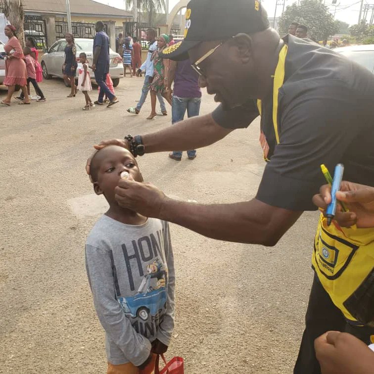 PolioPlusNG's tweet photo. District Governor Mightyman Aye Dikuro and District Governor Elect Emeke Utebor  led Rotarians to supervise the day two polio outbreak response in  Benin city, Edo state. 

#polio 
#EndPolioNow https://t.co/3cx9Cr4l8U