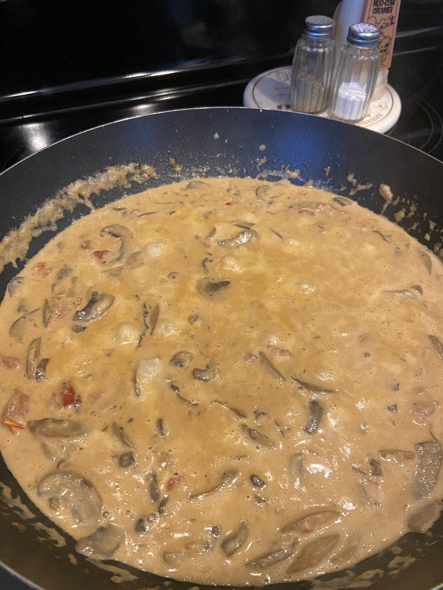 andi_daisy26's tweet photo. Made some yummy food today. #Portabello #Porcini #Cremini #SpaghettiSquash https://t.co/IR6v51HqRy