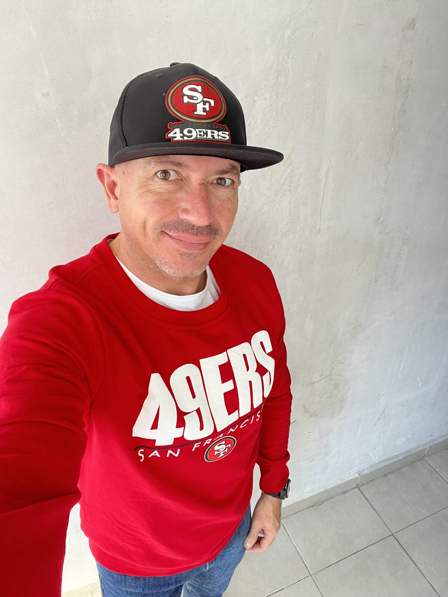 GRamirezrojas02's tweet photo. #NFLPlayoffsEnTUDN   Vamos súper 49ers🏈 https://t.co/lTqhulyICh