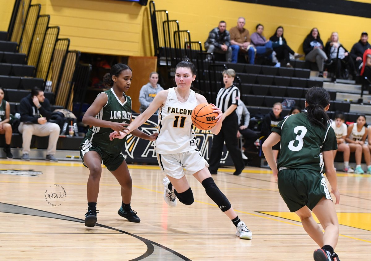 TheLinkNews's tweet photo. The @LBGirlsBBall1 @LBpublicschools @WAVEPRIDE get at win at @MonRegHS read more at https://t.co/EOOyoRsqGM https://t.co/7NCG3snfYH