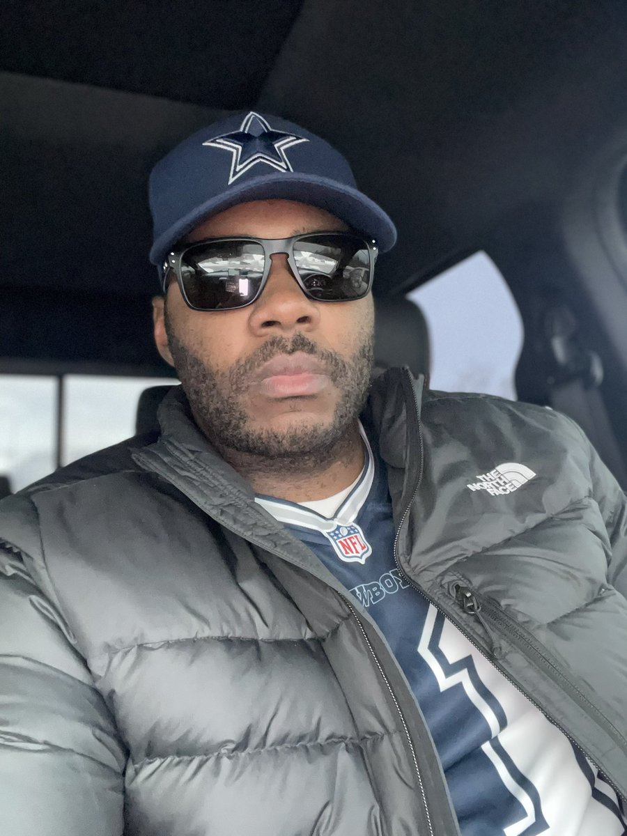 Depressed Cowboys Fan on Twitter "What it look like I do for a living"