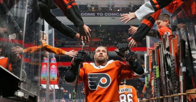 GrumblingsMedia's tweet image. The #IvanProvorov #Flyers jersey nearly sells out after #Pride Night

#1A is only allowed for @NHL Plantation lackeys like #EJHradek and #ShawnSimpson. Jersey sales are no surprise.

#sportsandpolitics #fantasyhockey #NHL #ReligiousBigotry

zcu.io/JVZh