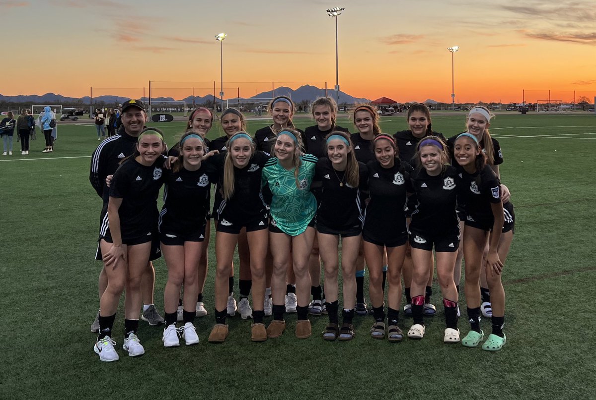 I had a great time in Mesa for the #NationalLeague games this week! Thank you to the coaches that came out and watched @NwiLions @AndreanGSoccer @AURavensWS @TrinityChicago @JAX_WSOC @HawkeyeSoccer @NCC_WSoccer #EarnYourPlace #legacy #2 @IndStSoccer