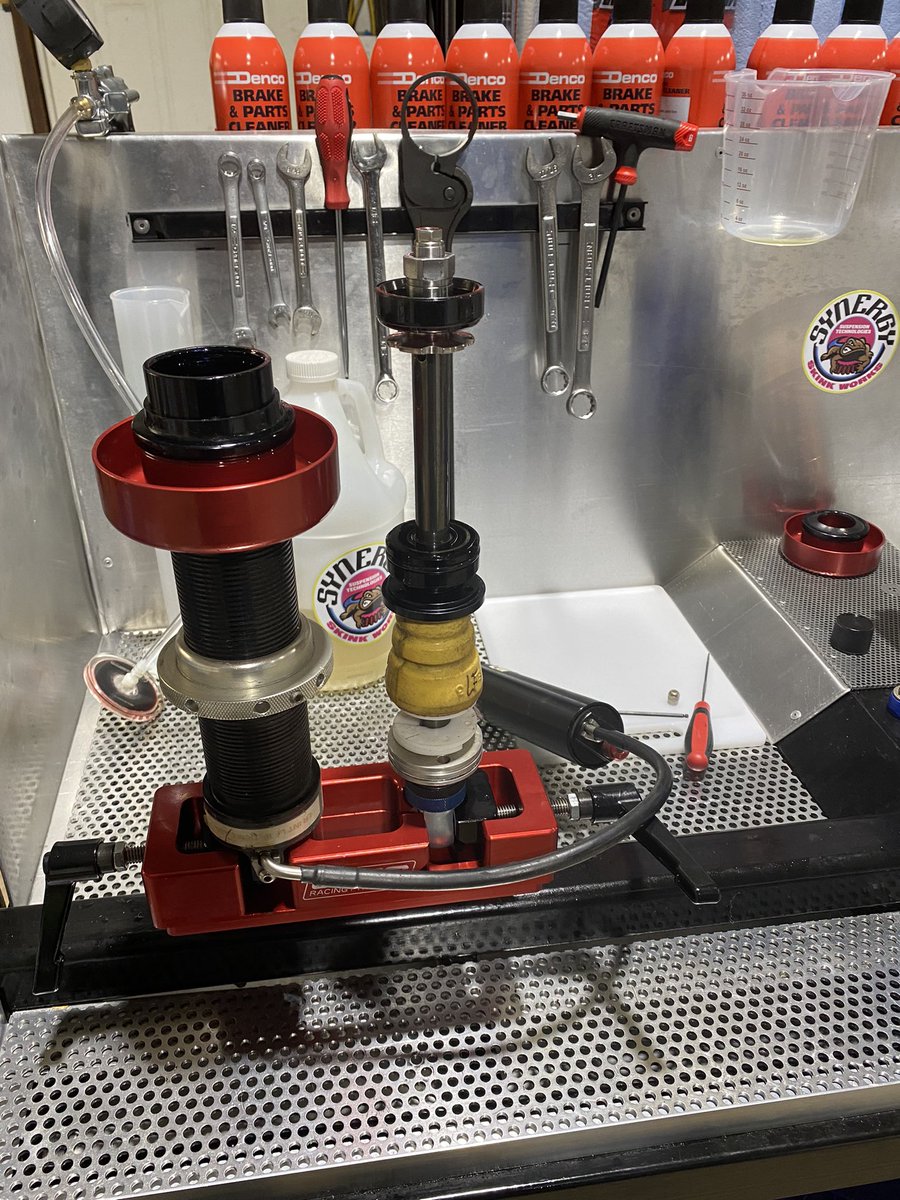 SynergySuspens1's tweet photo. Sunday Funday working on a set of JRi Shocks 
@jrishocks @wehrsmachine #SynergySuspensionTechnologies #Shocks #dirtlatemodels #openwheelmodified #RaceEngineering #penskeracingshocks #BilsteinRacingShocks #wehrsmachine #ultraforcespringsmasher https://t.co/ckAfJjsXrg