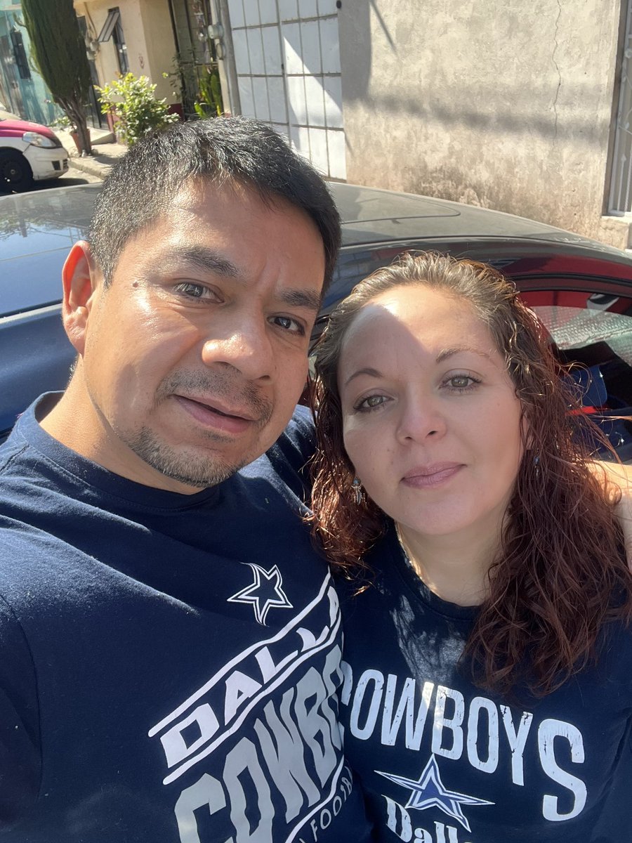 pauvargas's tweet photo. A ganar cowboys!!  #NFLPlayoffsEnTUDN https://t.co/xJF2VGTLu5