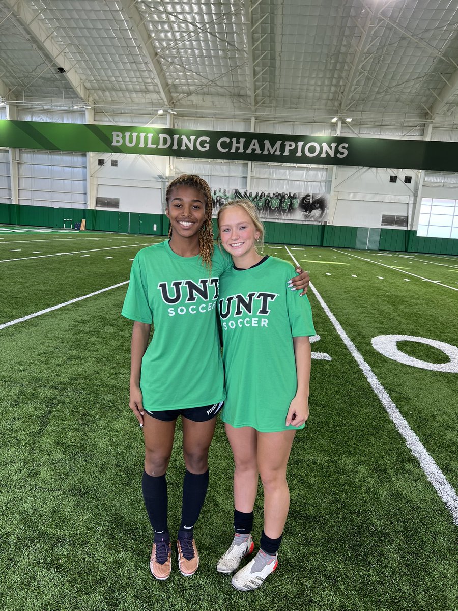 memfitz18's tweet photo. Had a great time with @abby_gwinn at UNT’s Elite Prospect Soccer ID Camp! Thank you coaches @CableAlexsis @CoachDylanB @JohnHedlund4 and staff for putting together today’s session. Thank you Coach Cable for the nice pointers and feedback! #BuildingChampions https://t.co/TOxwJHUoVJ