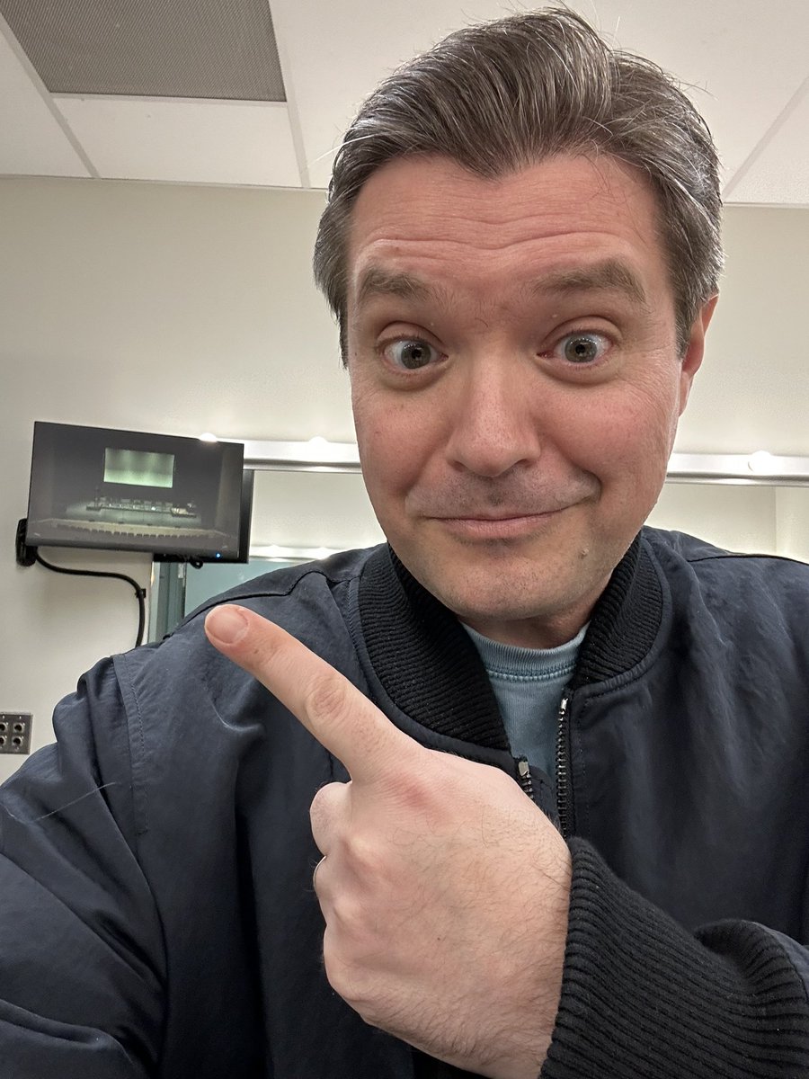 gmarzilli's tweet photo. In Modesto CA for a show at @galloarts ! There’s our stage in the monitor behind me!  @latheatreworks  #lucylovesdesi #tour #actorslife https://t.co/cfF9wJ1com