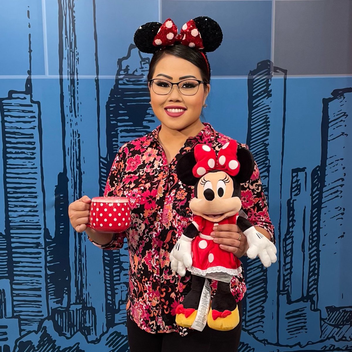 abc13houston's tweet photo. We’re rocking the dots for National Polka Dot Day! #PositivelyMinnie #Disney100 #MinnieStyle https://t.co/yGfhQH51z2