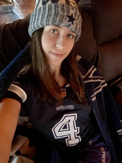 Feeling under the weather but let&rsquo;s go Cowboys! 💙 https://t.co/MIbYF0VxMe<a href="/tag/newprofilepic"class="tags"><span>#newprofilepic</span></a>