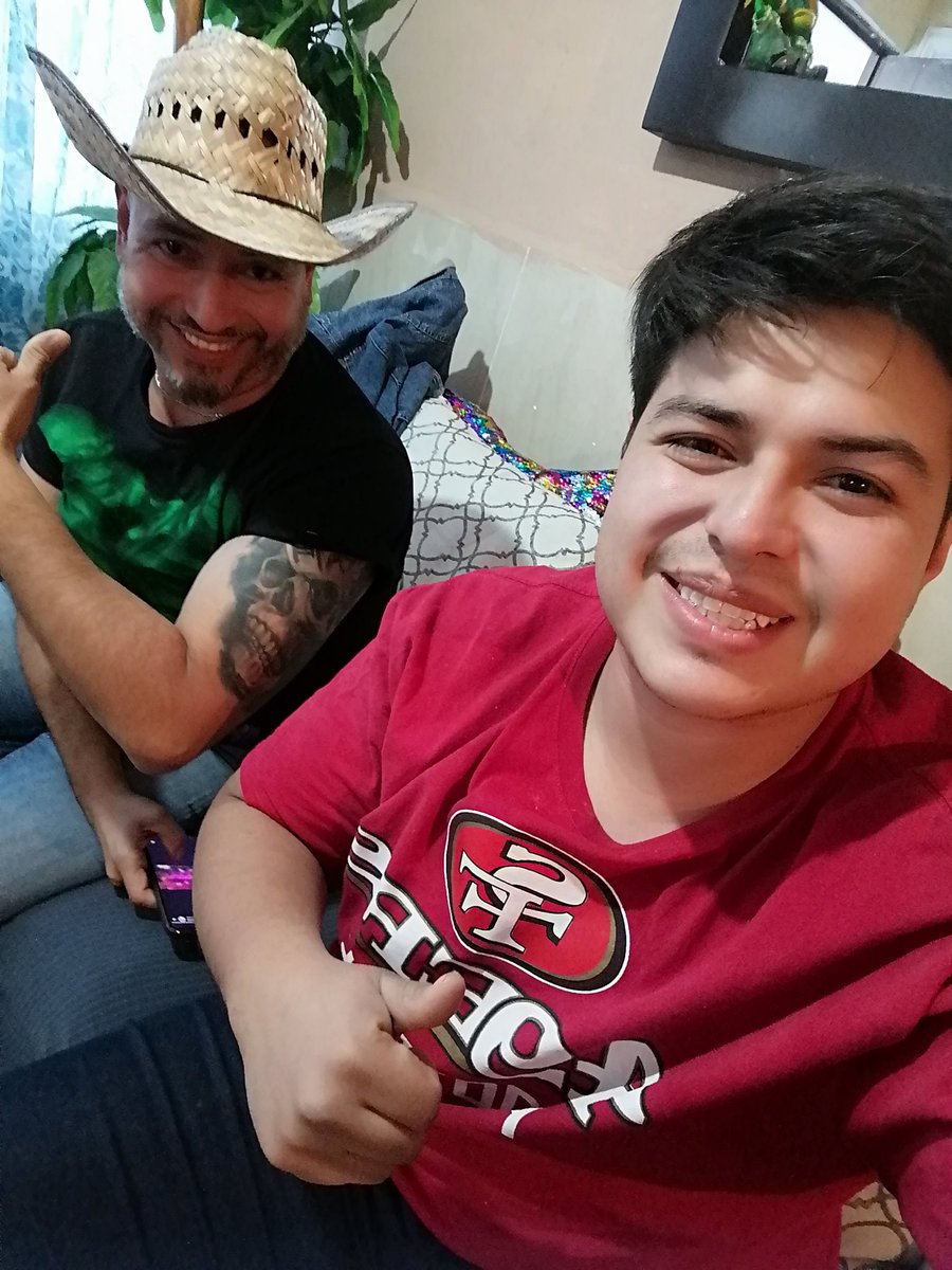 bryanrichar1099's tweet photo. #NFLPlayoffsEnTUDN
#go49ers hoy se gana saludos https://t.co/EedHFf3jX8