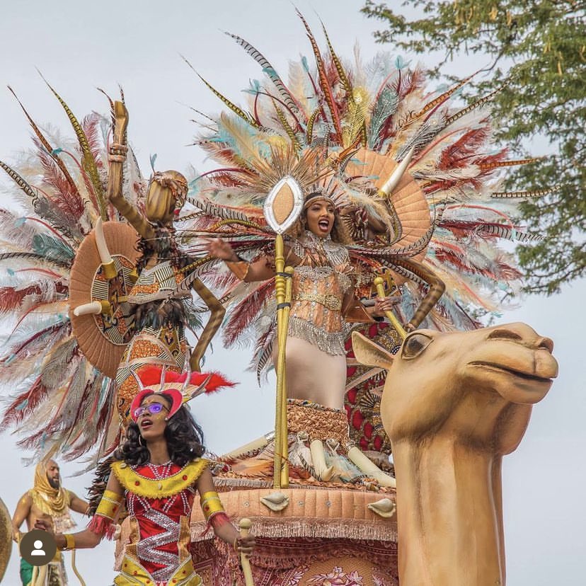 Thread para quem quiser conhecer a ilha de São Vicente - Cabo Verde🏝️🇨🇻

Também conhecida como “Brazilim” por ter um Carnaval maravilhoso (21/Fevereiro/2023)