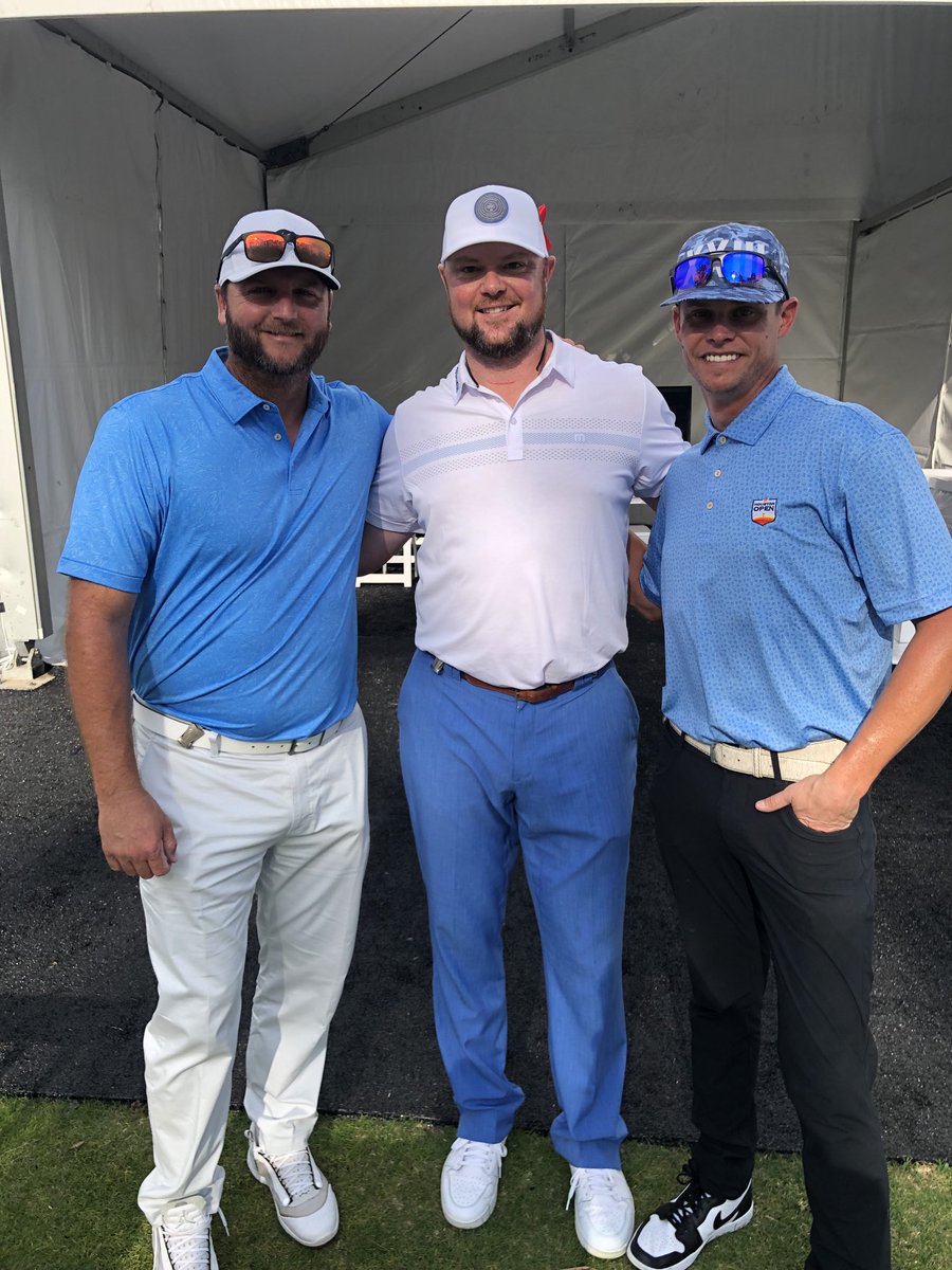 JLester34's tweet image. Scenes from another amazing experience at the @HiltonGrandVac @LPGA #TOC. I remain in awe of how incredible these women are. Had the pleasure of playing with AJ, Buchy, Smoltzy, and @athielen19, also got to catch up with man @TaylorTwellman. #HGVLPGA