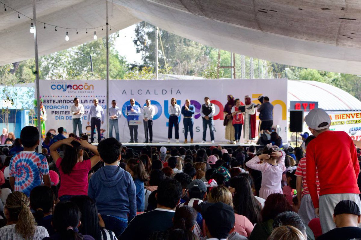 Alcaldia_Coy's tweet photo. Nuestro compromiso también es con las y los pequeños coyoacanenses.
El día de hoy, finalizamos los festejos del Día de Reyes en el Deportivo Francisco J. Mujica.
Gracias a las y los niños que nos acompañaron y formaron parte de esta bonita tradición.

#ContigoSomosImparables https://t.co/JVpannuzoT