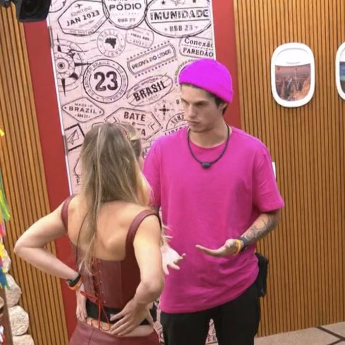 ZAMENZA's tweet photo. Gabriel jogando a culpa em cima da Bruna por causa do esculacho do Tadeu. ELE É EXATAMENTE TUDO O QUE DEMONSTRA. E faz isso sendo filmado. #BBB23 https://t.co/rHo3hdsQ89