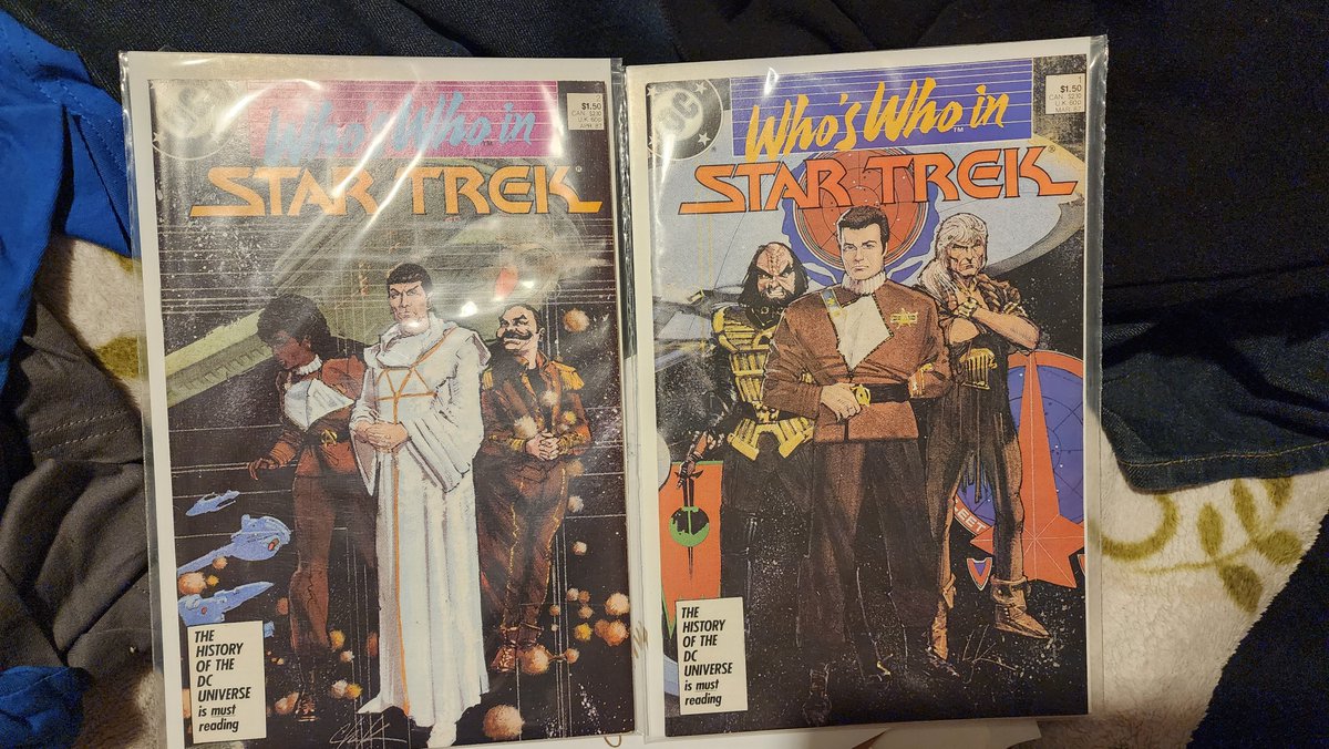 krono0666's tweet image. I had no idea they ever made a "Who's Who" for Star Trek. I've always loved Marvel's "Offical Handbook" or DC's "Who's Who" books so I just couldn't pass these up. #StarTrek #WhosWho #StarTrekComics