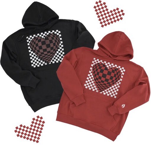 YaGirlDra's tweet photo. alrighty, I’ll be doing a Sapnap merch giveaway! Valentine’s addition <3

to enter

•follow 
•rt
•reply with the one you want
•show me proof <3 https://t.co/QSoq1DeUhL