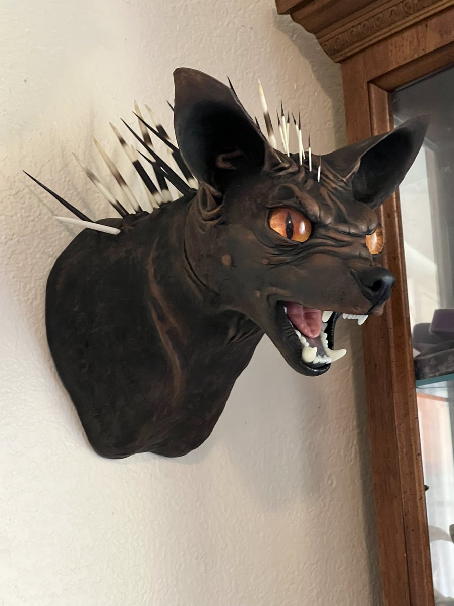 13_Knives's tweet photo. Another side hobby of mine is making faux taxidermy cryptids. Just finished el chupacabra! Any suggestions for my next one? https://t.co/hvlXlFALCM