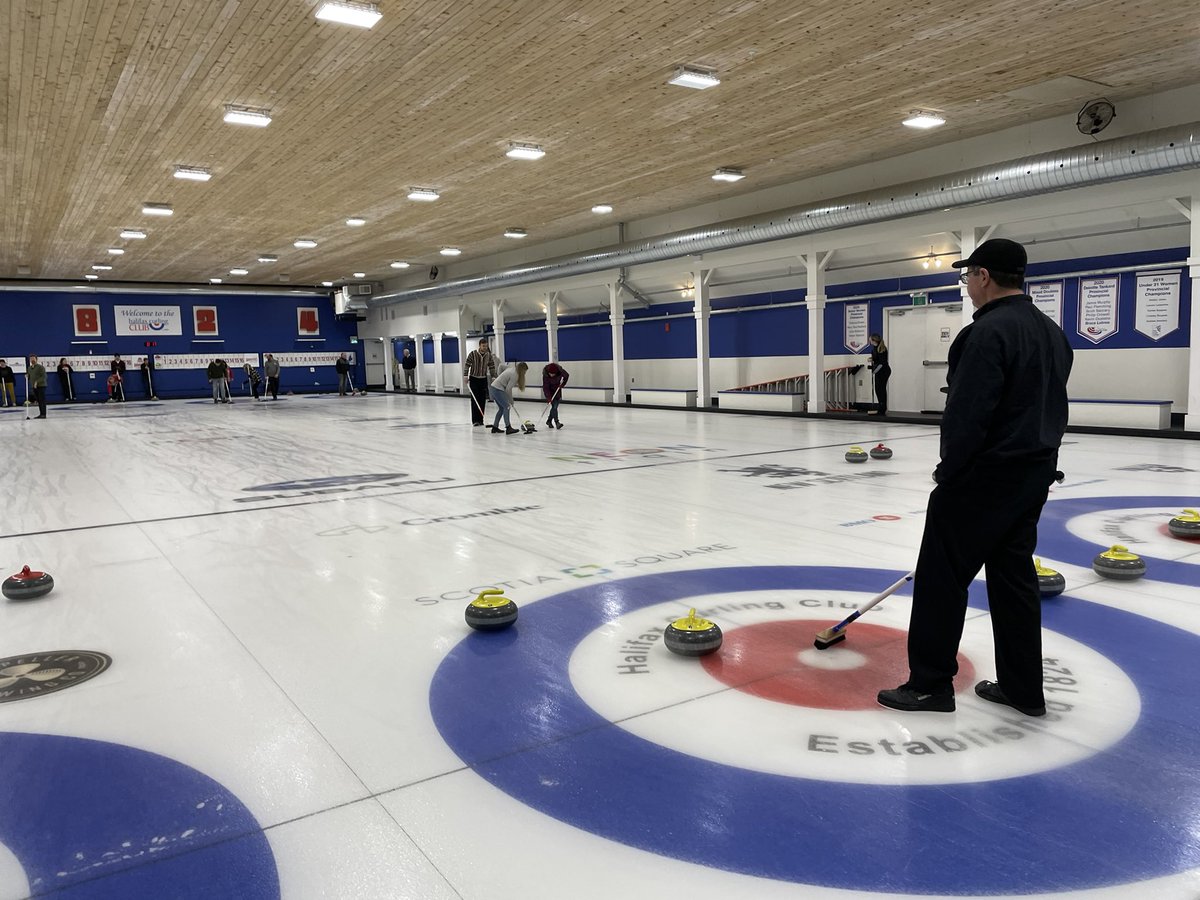 mreng_ca's tweet photo. M&amp;R had a wonderful holiday social in December at the Halifax Curling Club. It was a great introduction for those who had not curled. Thanks Hayley and Allan for volunteering as instructors.  

#moredifficultthanitlooks https://t.co/PtJJZqjzIZ