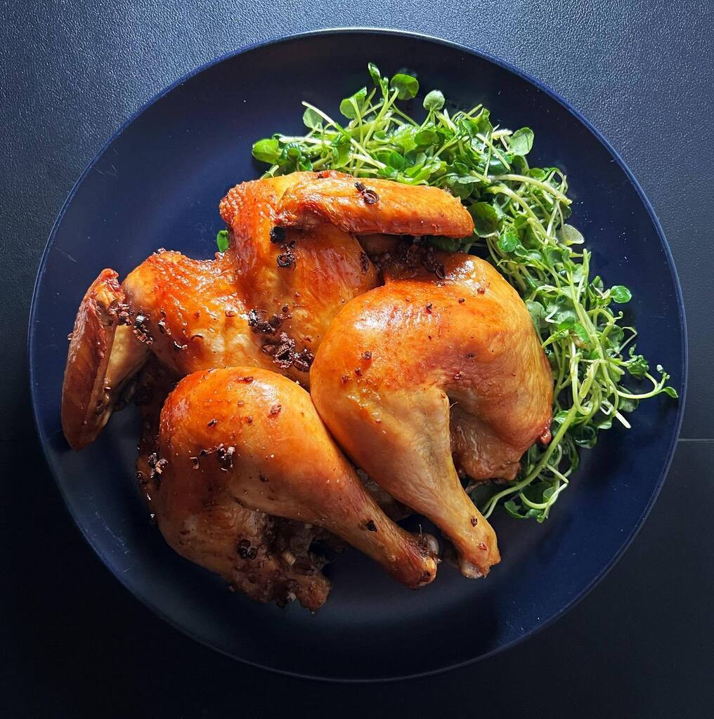 yeocancook's tweet photo. Lemongrass Chicken, Baby Watercress, Nuoc Cham
#homecooking #lemongrasschicken #lemongrass #roastchicken #airfryerchicken #babywatercress #nuoccham #foodplating #chefsplating #chefsofinstagram #chefsofig #chefsplateform https://t.co/Pdykk9mqoW https://t.co/C62wheGkCu