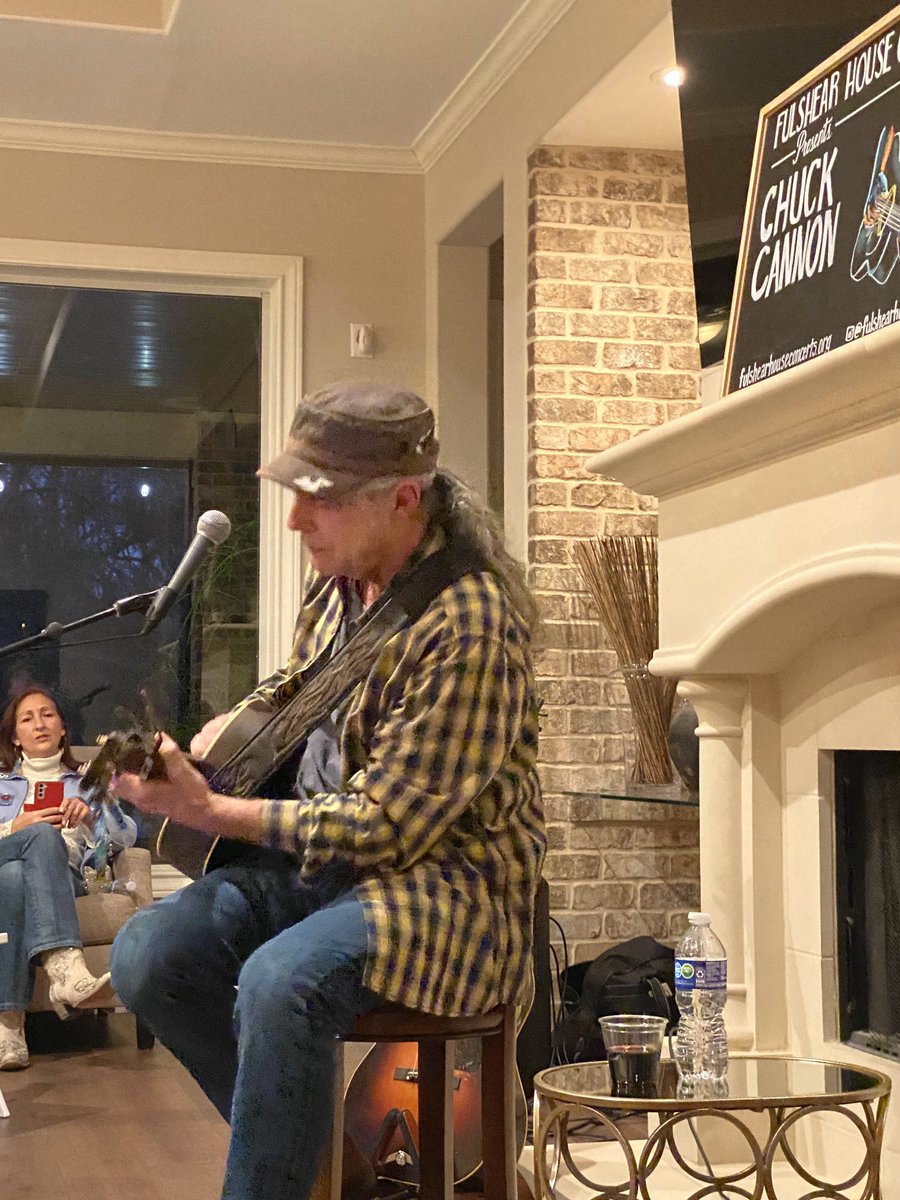 nitacrow's tweet image. house concerts are the BEST!  glad i have friends having them.   #chuckcannon #songwriter #supportmusicians #nashville #texas #country