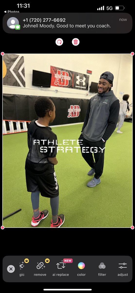 RodCoaching's tweet photo. What a great day. Dartmouth athlete @OnyeOnuoha was in the building to chat with youth. We spent time at with @aabwellness where new program is developing for young skill position football athletes #football #education #athletestrategy #DBWRStrategy @athletestrategy https://t.co/dKqZHIxgfV