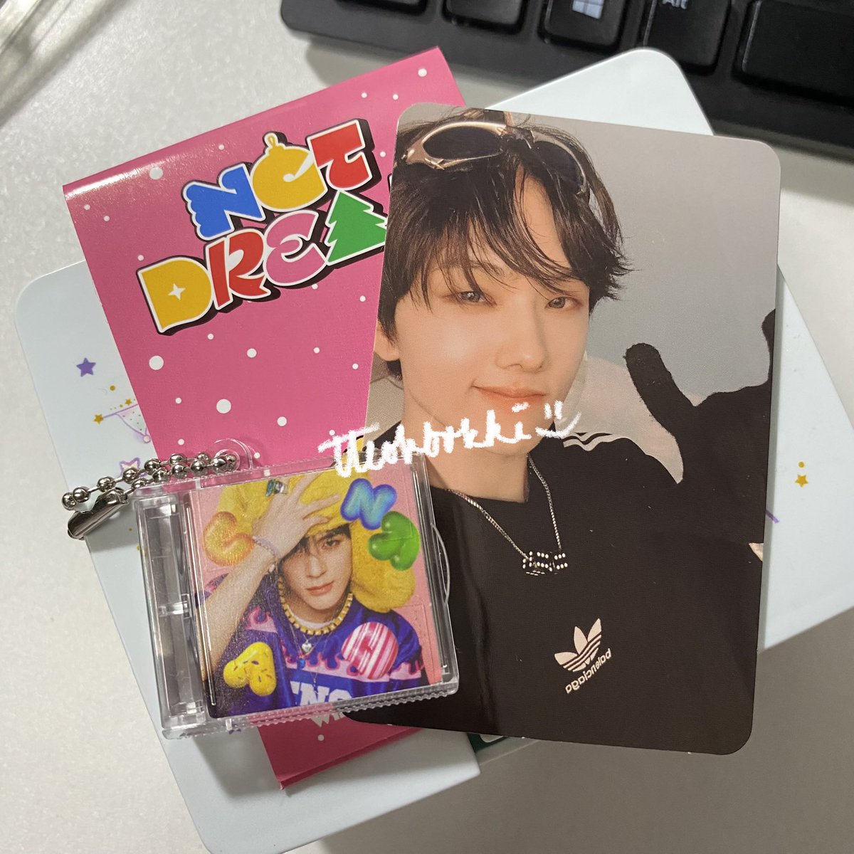 ttcokbokki's tweet photo. hi, deniiii! thank you so much once again!! 💗 my candy smini arrived safely <33 super cute ng stickers also the pink care package 🥺🫶🏼@haechbratz #denileever https://t.co/CNBocKszte