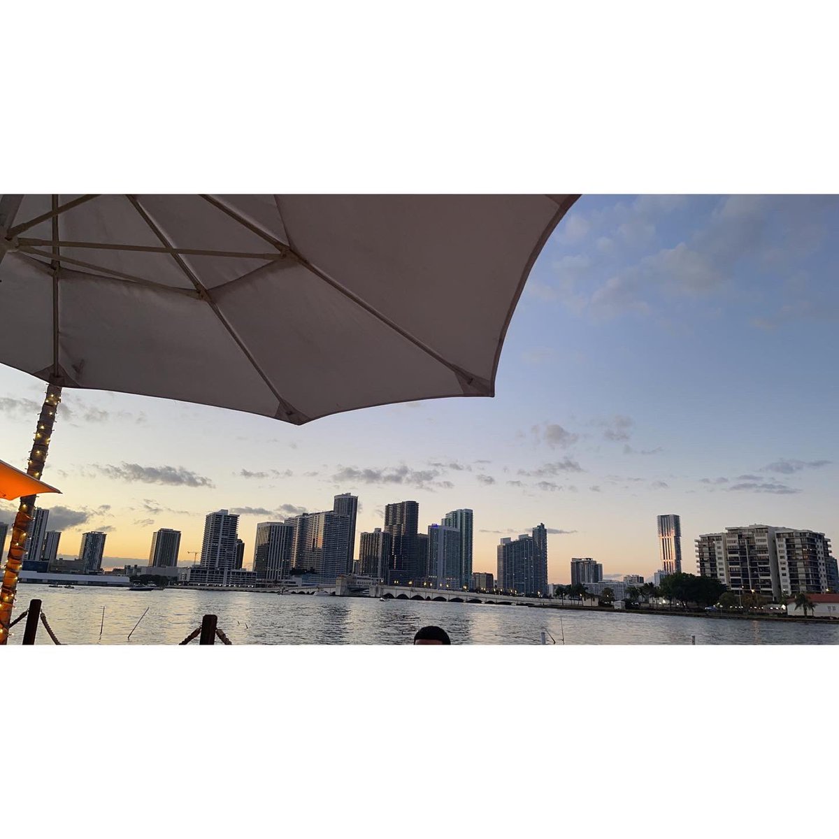 Happy Lunar New Year 🧧⁣🎊
⁣
Sunset dinner to celebrate. ⁣
⁣
Wishing you all good fortune, health, peace, happiness, and wealth ❤️