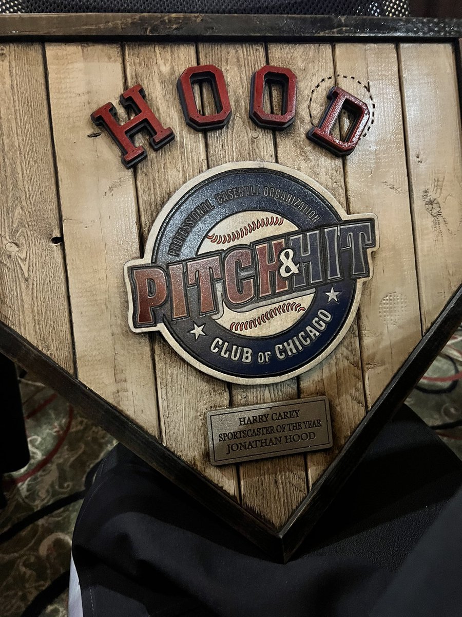 xjhoodespn's tweet photo. Thank you Pitch and Hit Club for a great honor.  Great night. https://t.co/jxccypHtRW