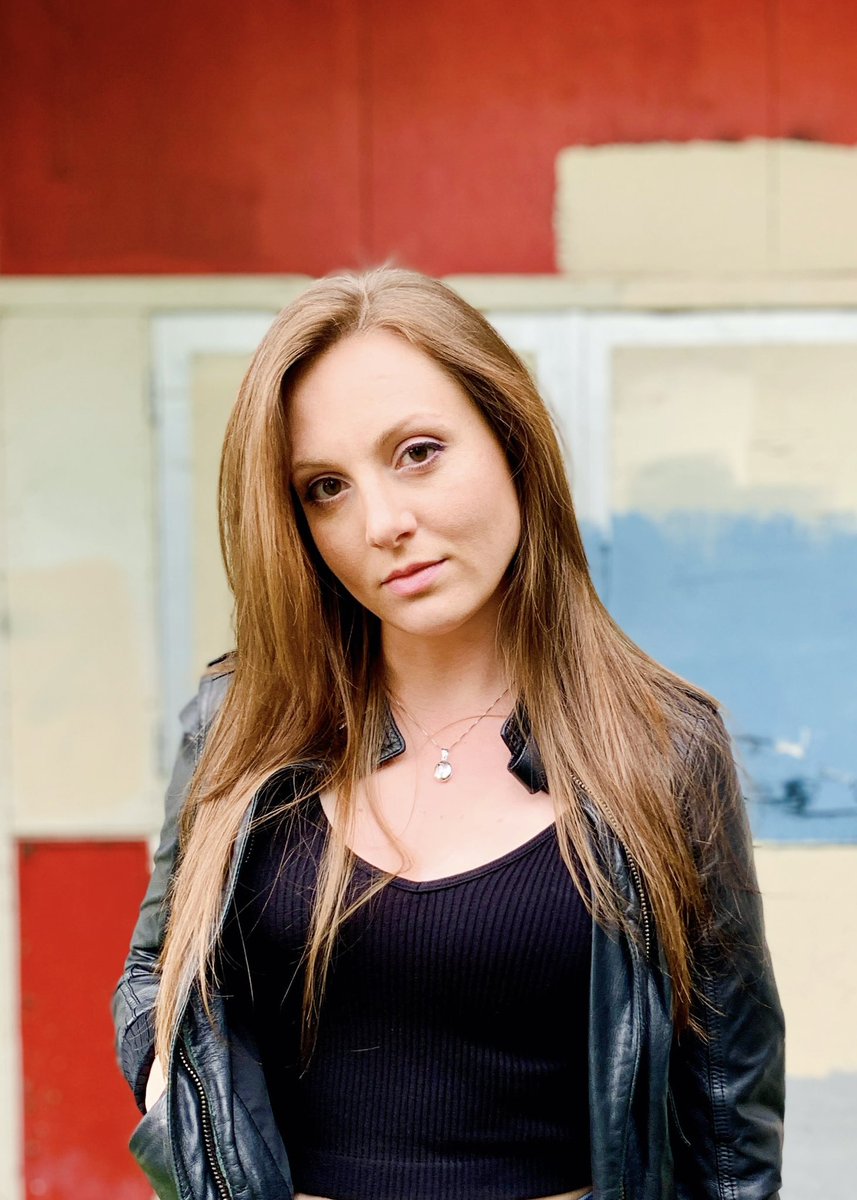 AmandaJeanMusic's tweet photo. My debut album will be released on FEB 4th!!! ❤️❤️❤️ “Pre-Save” the album here: https://t.co/Co7mia7ExH https://t.co/NHVYXRQYV7