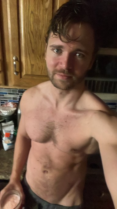 Feeling extremely nauseous and dizzy. Gonna relax and try to hydrate. Will be online tomorrow afternoon<a href="/tag/flirtsummit2021"class="tags"><span>#flirtsummit2021</span></a>