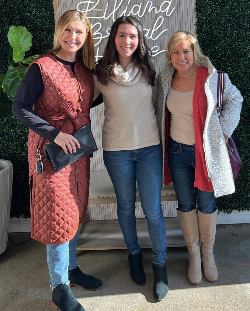 January in Cleveland isn’t bad at all when you’re surrounded with these people. instagr.am/p/CnvMiqqpSRQ/