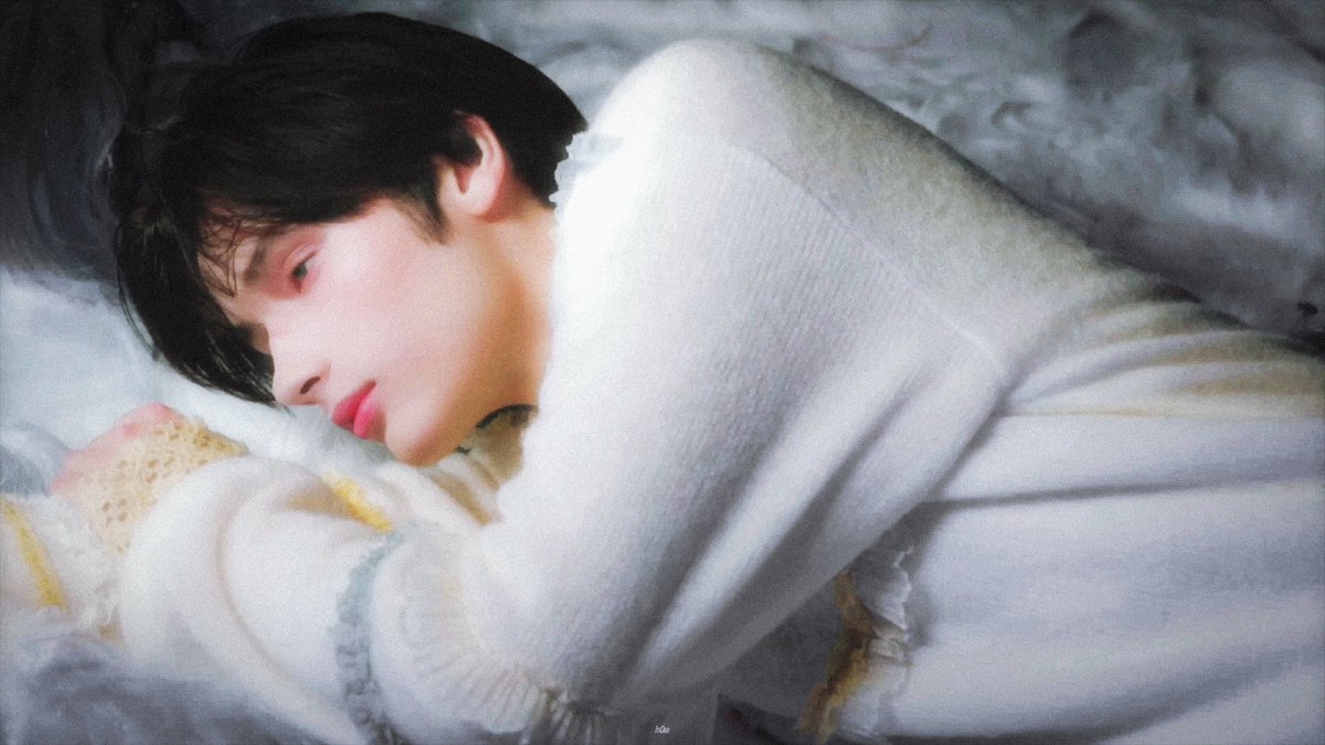 ddungddangkai's tweet photo. 앨범 작업을 하면서 문득 깨달았는데, 제가 어느새 어른이 되어 있더라구요. https://t.co/nfUMj8n4VN