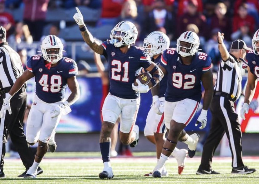 After a great conversation with @CoachBeyRasool I am excited to announce a PWO offer from The University of Arizona!! #Beardown @CoachJeddFisch @chuckcecil26 @CoachNansenUofA @CoachThiele @CoachTaylorCeHS @Cehsfootball @steveisaacThD