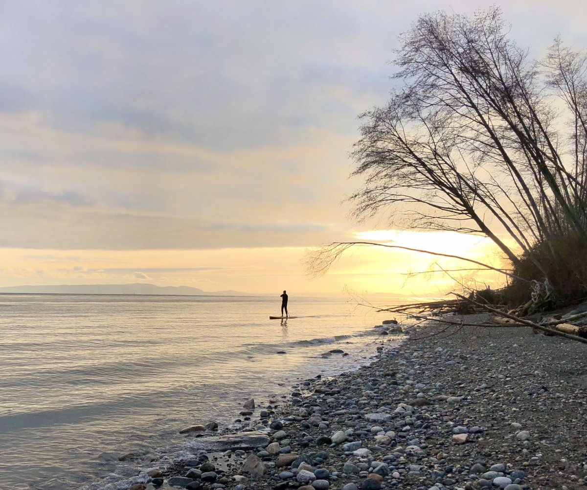 SentPackin's tweet image. Sundown and SUP at Lily Point Marine Reserve in #PointRoberts, WA. #TruetoNature ⁦@StateWaTourism⁩