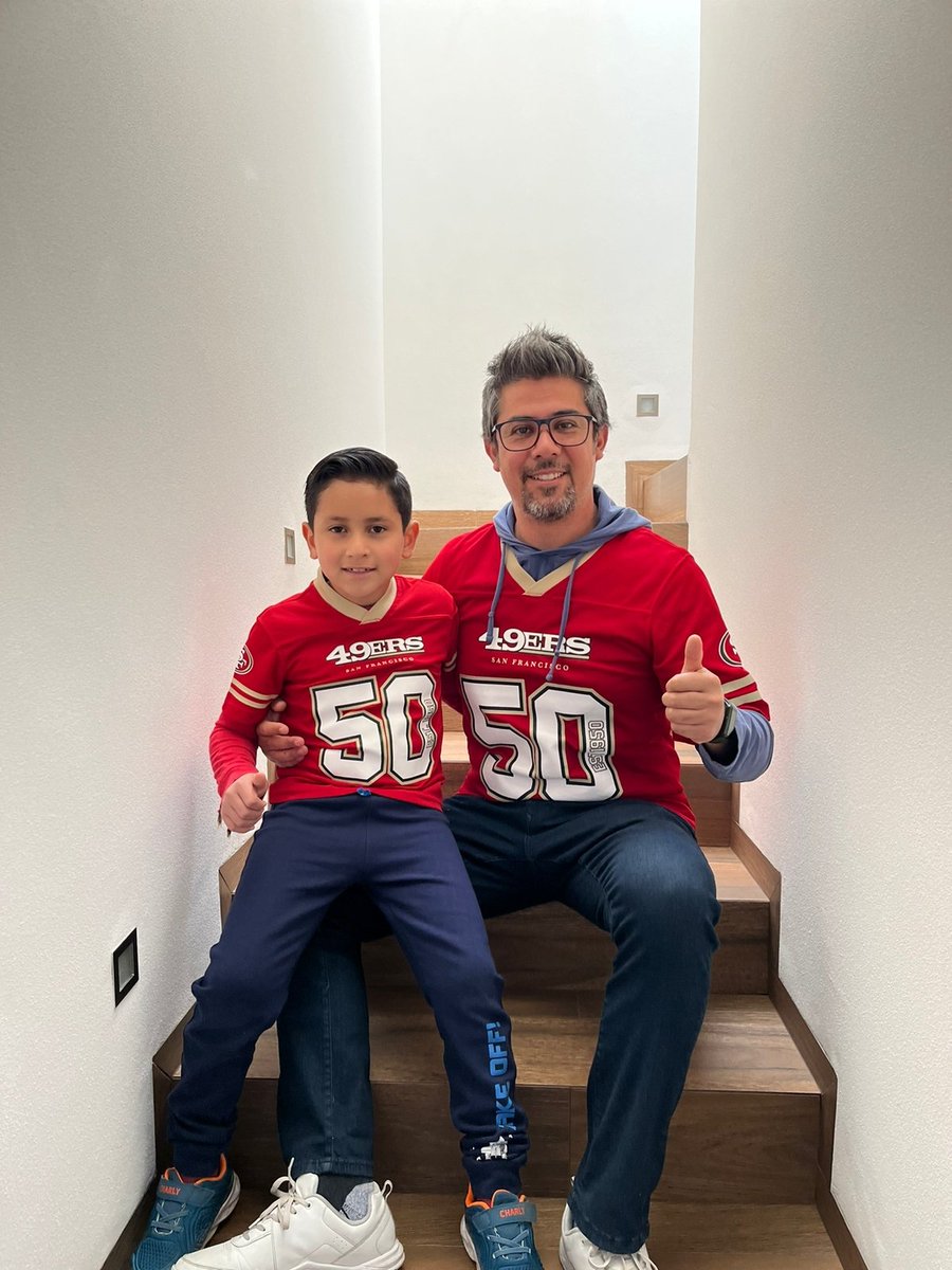 MemeTV22's tweet photo. #NFLPlayoffsEnTUDN

Go Niners! https://t.co/tMKZ63HxTB