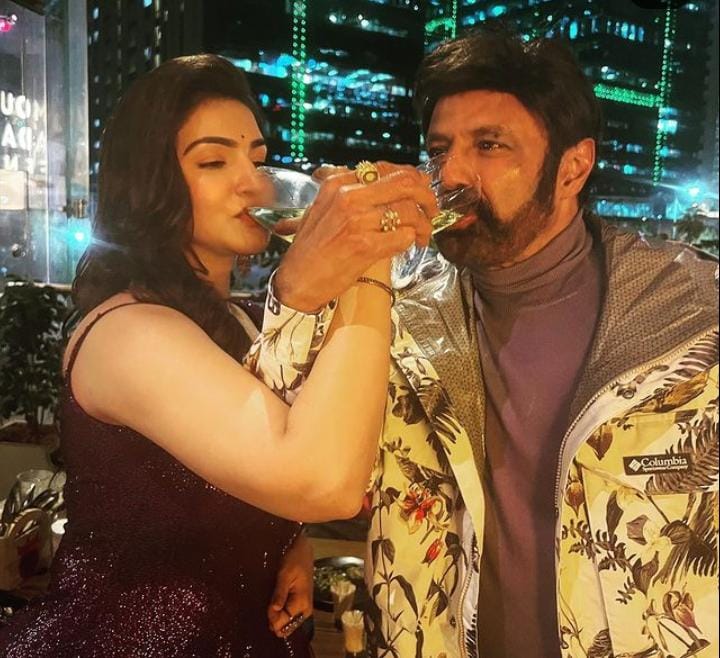 FnHvyOMaAAEQ_f6?format=jpg&name=900x900