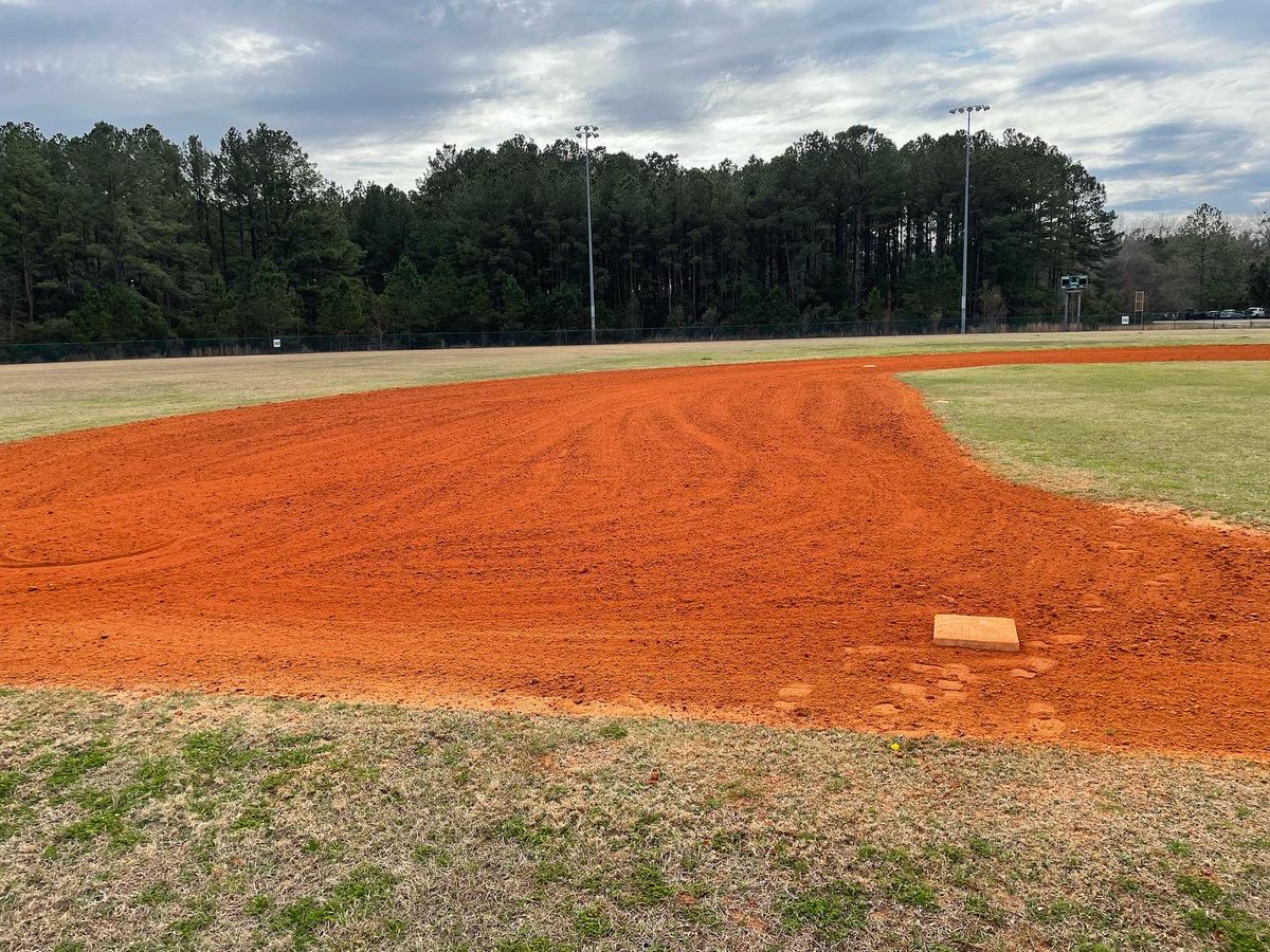 SavannahUSAB's tweet photo. Fields are starting to come together for Opening day February 19th! Baseball is almost back in Savannah! https://t.co/CH9aH6KqxT