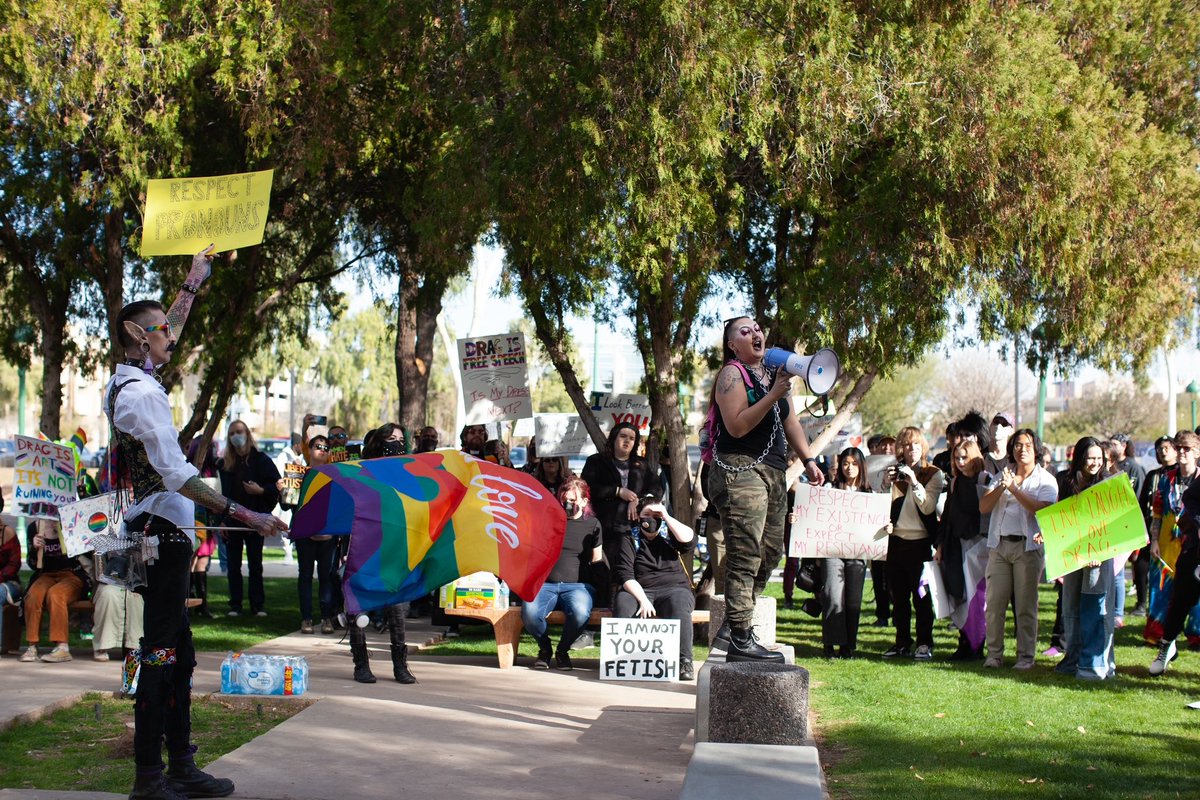 lookoutphx's tweet photo. In collaboration with The Arizona Agenda, some photos from today’s “Fuck My Drag, Right?!” protest. #sb1001 #sb1005 📸 Moses Martínez by commission of LOOKOUT https://t.co/CAlmeUOcdA