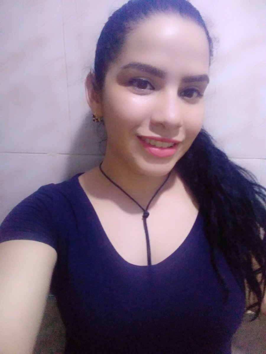 Hello
#DOMINGO 
#domingodeganarseguidores