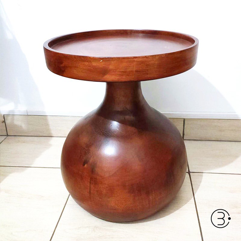 BnC_Studio's tweet photo. Randa Solid wood Side table

#furniture #furnituredesign #furnituremaking #sidetable https://t.co/jS5i4B5yBQ