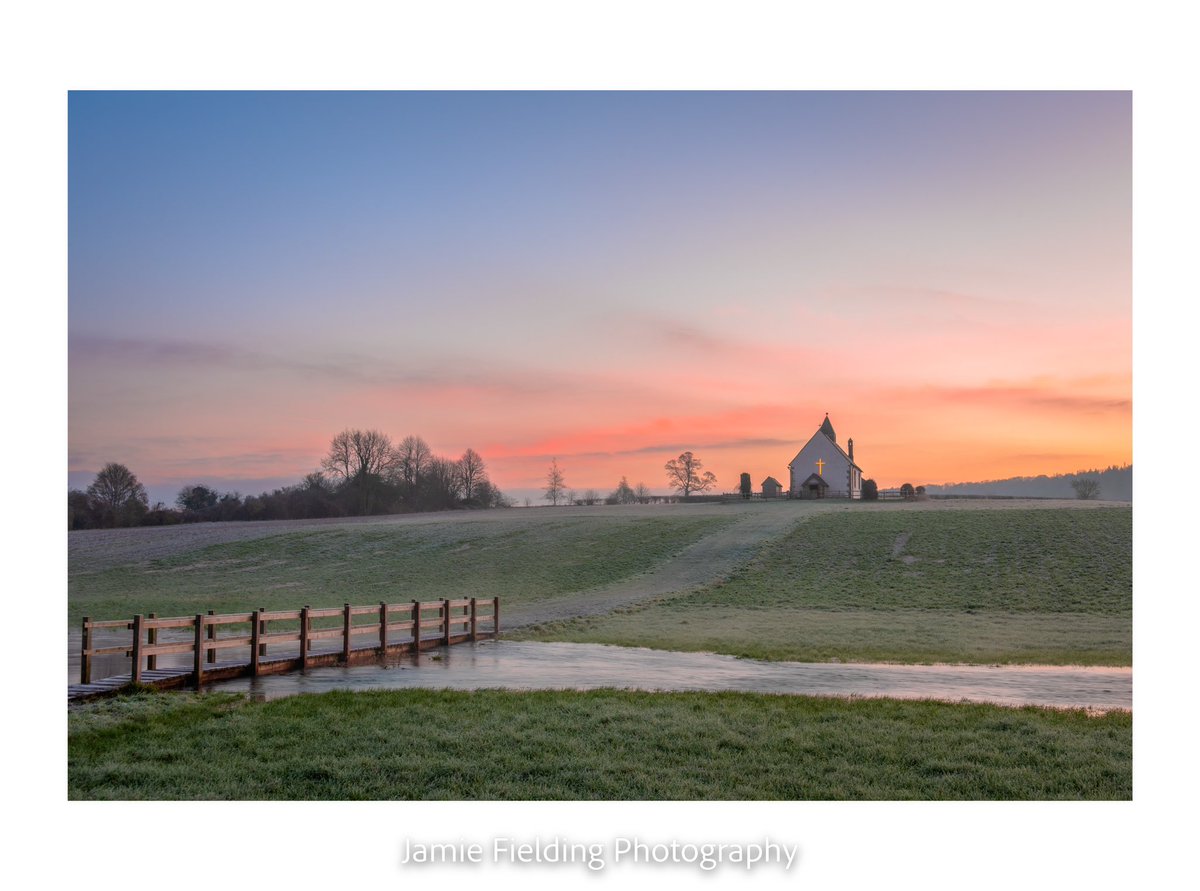 ‘LIGHT OF THE WAY’
One of those instances where I planned a shot and everything came together 😊
#southdowns #wexmondays #fsprintmonday #Hampshire #appicoftheday #Sunrise #church #landscapephotography #winter #Sharemondays2022 @Benro_UK @VisitHampshire #OPOTY @AP_Magazine @sdnpa