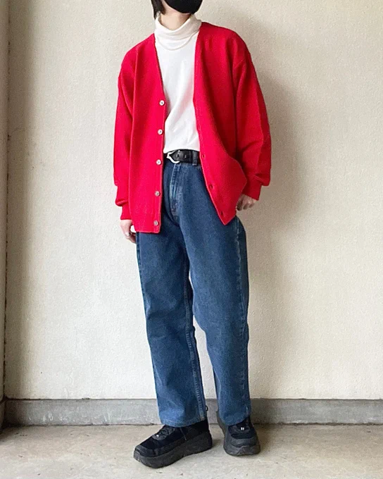 【GU】コスパおかしいって…!1990円の「楽ちんトップス」春までガンガン使える名品です!の「カラーカーディガン」がお気に入り!目を引く鮮やかなカラーが、これからの時期にぴったりなんです◎コーデのアクセントにも使えて、着回し力もバツグンですよ〜! 